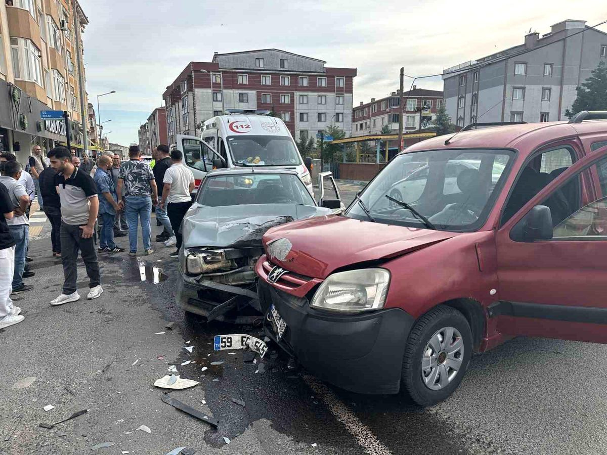 Tekirdağ'da trafik kazası: 2 yaralı